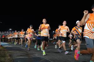 BIB: 222, 23952, 21295, 28772, 211
                            <button type="button" onclick="openModal(22940017)" class="btn btn-primary btn-sm float-right btn-popup" data-toggle="modal" data-target=".modal-high-quality">
                        <i class="fas fa-shopping-cart"></i> Add to Cart
                    </button>
                                            <button type="button" onclick="isThisMe(22940017, true)" class="btn btn-success btn-sm float-right btn-popup btn-isme hidden" data-toggle="tooltip" data-placement="bottom" title="นี่คือรูปของคุณใช่ไหม คลิกที่นี่เพื่อเอาเข้าอัลบั้ม">
                        <i class="fas fa-plus"></i> Add to album
                    </button>
                    <button type="button" onclick="isThisMe(22940017, false)" class="btn btn-warning btn-sm float-right btn-popup btn-isnotme hidden">
                        <i class="fas fa-ban"></i> Remove from album
                    </button>